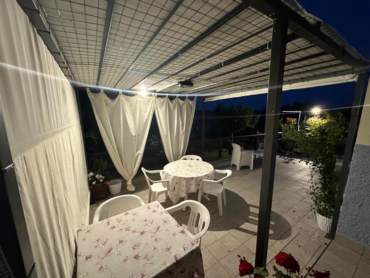 Bed and Breakfast Il Gruccione Sant'Omero Exterior foto